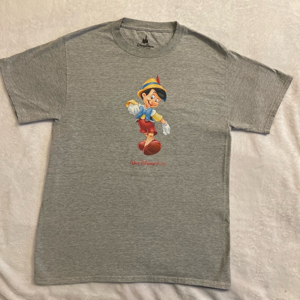 Disney Hanes Gray Men’s T-Shirt with Pinocchio Design